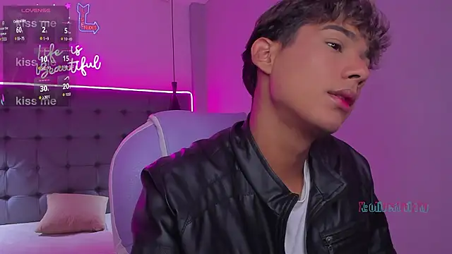 OliverTwinky online show from 02.02.26