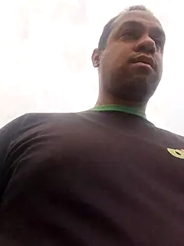 Snapshot of elnegro707070 chatting on 12.01.25 elnegro707070 online show from 12.01.25