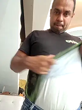 Snapshot of elnegro707070 chatting on 12.01.25 elnegro707070 online show from 12.01.25