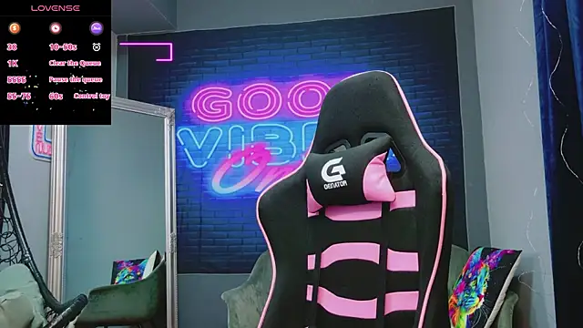 AlessiaCroft online show from 09.29.25