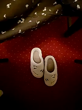 AlessiaCroft online show from 11.27.25