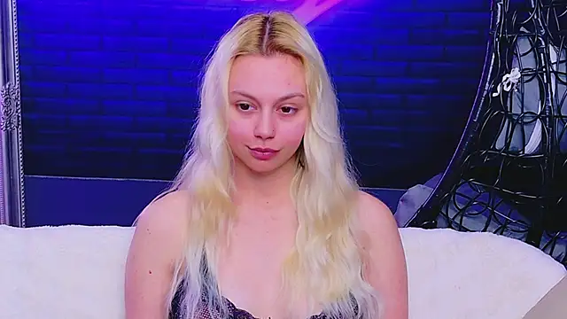 AlessiaCroft online show from 05.13.26