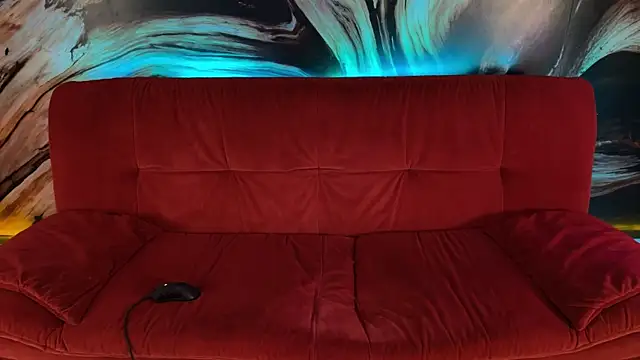 Snapshot of I_origins chatting on 10.05.25 I origins online show from 10.05.25