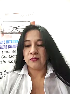 Snapshot of MELODY__06 chatting on 04.11.26 MELODY 06 online show from 04.11.26