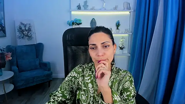 AllaYerty online show from 11.21.25