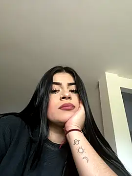 Kariina  69 online show from 09.08.25