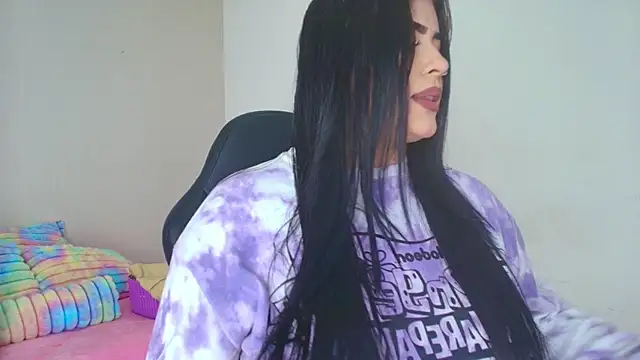 Kariina  69 online show from 11.25.25