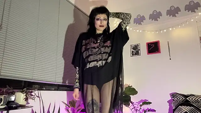 ELENA UMBRA online show from 03.17.26