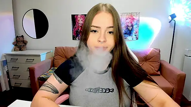 Snapshot of mistress_lain chatting on 09.17.25 mistress lain online show from 09.17.25