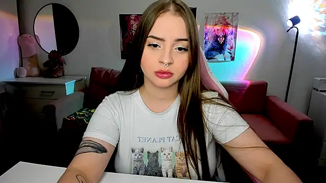 Snapshot of mistress_lain chatting on 10.03.25 mistress lain online show from 10.03.25