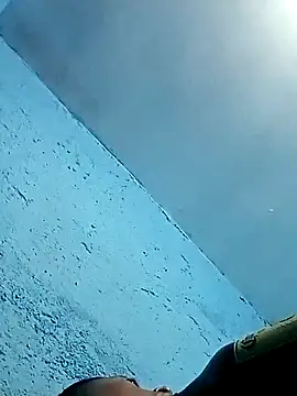 Snapshot of luuiss12 chatting on 09.22.25 luuiss12 online show from 09.22.25