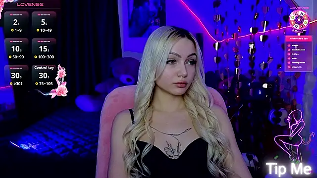 LinaLirian online show from 03.10.26