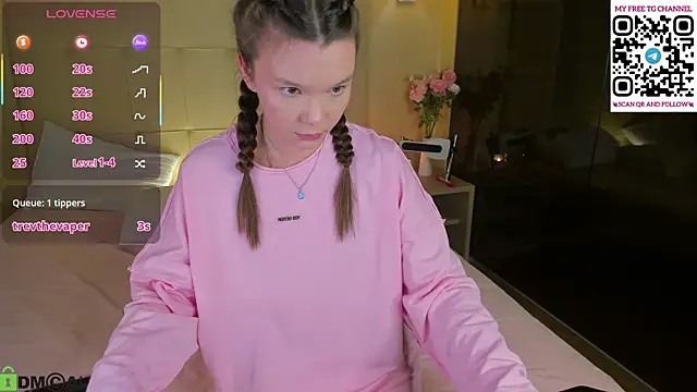 Snapshot of Sowetly chatting on 12.14.25 Sowetly online show from 12.14.25