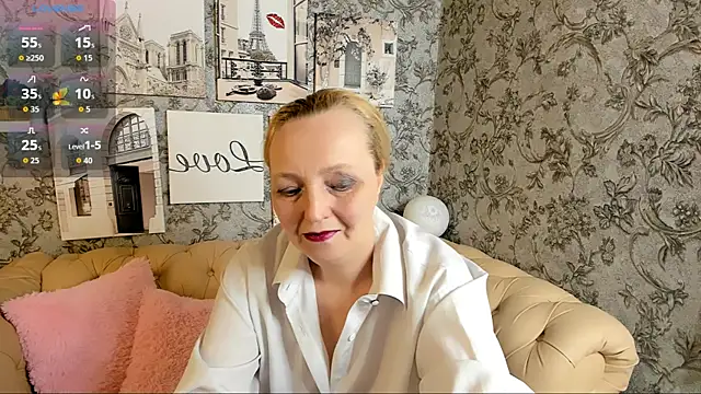 Karen Villis online show from 01.11.26