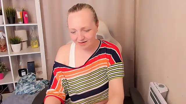 Karen Villis online show from 05.03.26
