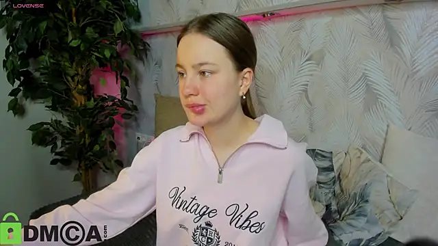 Snapshot of Candy_Cansew chatting on 10.05.25 Candy Cansew online show from 10.05.25