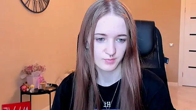 KateKayer online show from 11.08.25
