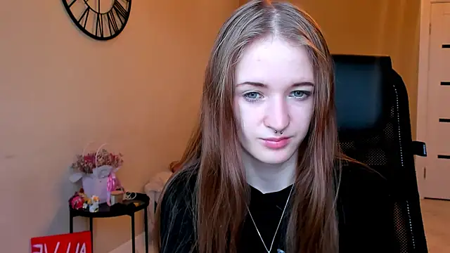 KateKayer online show from 11.18.25