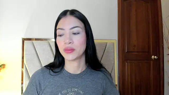 Snapshot of AbbieJoness_ chatting on 06.19.26 AbbieJoness online show from 06.19.26