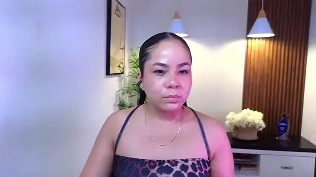  Victoria Collins online show from 05.26.26