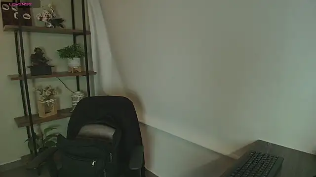  Victoria Collins online show from 07.25.26