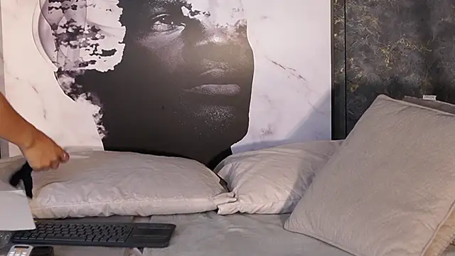 Susan wall online show from 02.21.26