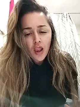 Snapshot of IvannaDivina chatting on 03.21.25 IvannaDivina online show from 03.21.25