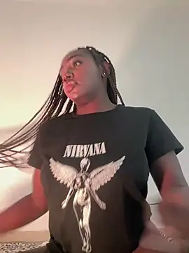 alissradiante1 online show from 02.14.26