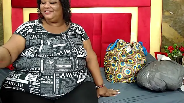 Snapshot of Exoticbigmandy chatting on 06.28.26 Exoticbigmandy online show from 06.28.26