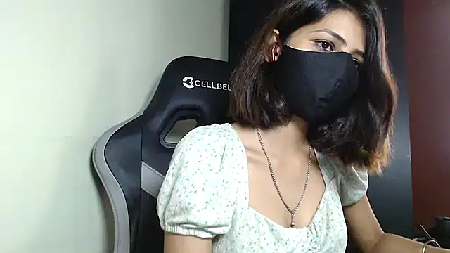 Isha Sax online show from 10.09.25