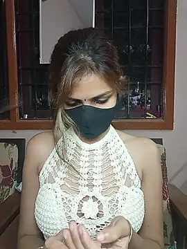 Snapshot of Isha_Sax chatting on 01.10.26 Isha Sax online show from 01.10.26