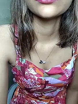 Snapshot of Isha_Sax chatting on 02.06.26 Isha Sax online show from 02.06.26