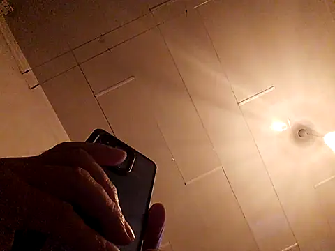 Vince072 online show from 10.28.25