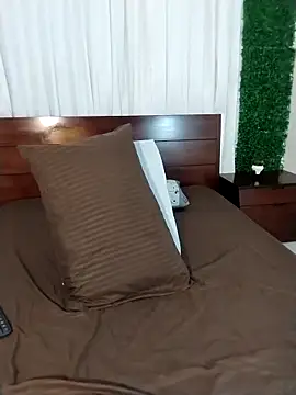 Snapshot of Tifany-fox chatting on 01.14.26 Tifany-fox online show from 01.14.26