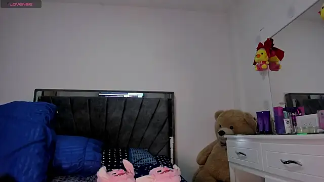 tifanny turner online show from 12.03.25