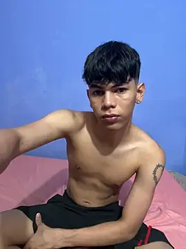 Snapshot of Baby_boy14 chatting on 04.14.26 Baby boy14 online show from 04.14.26