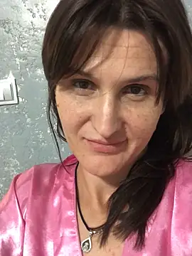 Snapshot of NikaSwan2831 chatting on 09.13.25 NikaSwan2831 online show from 09.13.25