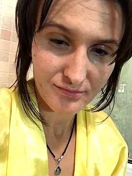 Snapshot of NikaSwan2831 chatting on 09.20.25 NikaSwan2831 online show from 09.20.25