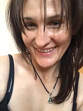 Snapshot of NikaSwan2831 chatting on 09.22.25 NikaSwan2831 online show from 09.22.25