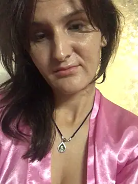 Snapshot of NikaSwan2831 chatting on 10.11.25 NikaSwan2831 online show from 10.11.25