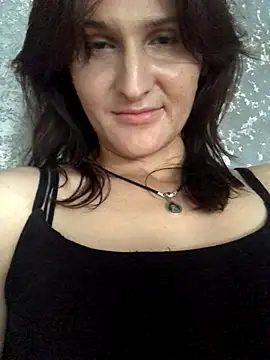 Snapshot of NikaSwan2831 chatting on 10.18.25 NikaSwan2831 online show from 10.18.25