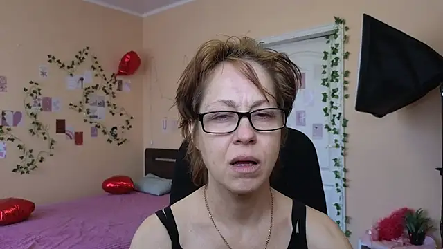 Ronda Roni online show from 04.10.26