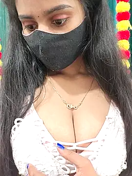 Aanya hotty online show from 11.20.25