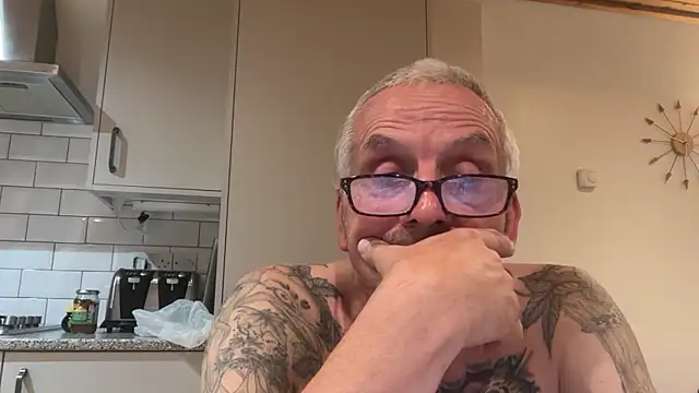 poggles online show from 09.19.25