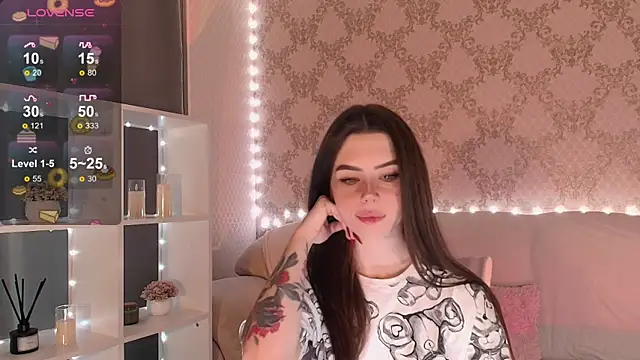 HolyMiax online show from 12.15.25