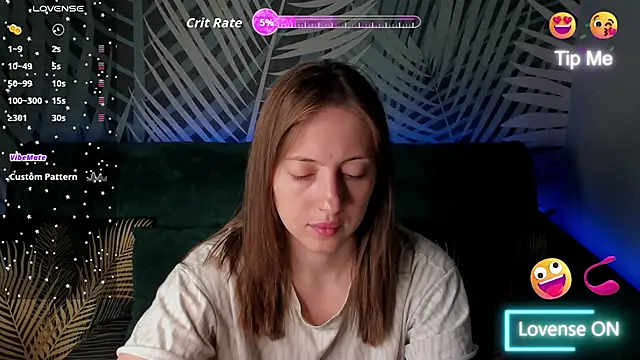 Snapshot of ChristyCrayme chatting on 05.06.26 ChristyCrayme online show from 05.06.26