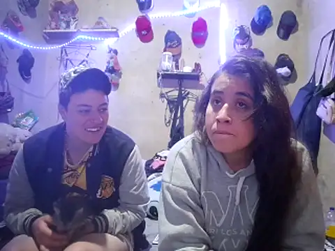 Snapshot of twodoo chatting on 03.06.26 twodoo online show from 03.06.26