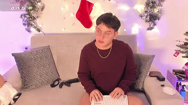 Snapshot of Young_Ben chatting on 01.06.26 Young Ben online show from 01.06.26