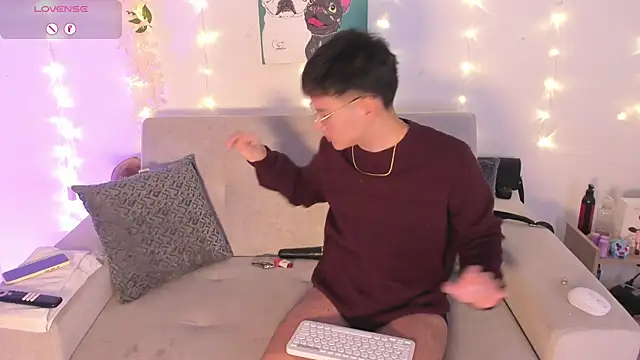 Snapshot of Young_Ben chatting on 01.13.26 Young Ben online show from 01.13.26