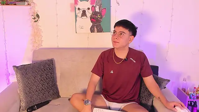 Snapshot of Young_Ben chatting on 02.01.26 Young Ben online show from 02.01.26